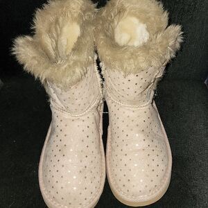 Light pinks boots 